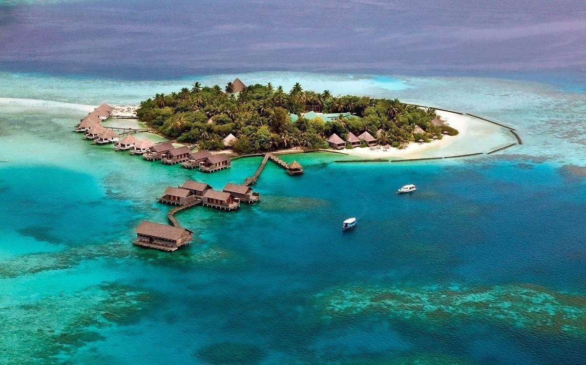 Divers Island Ari Atoll in the Maldives