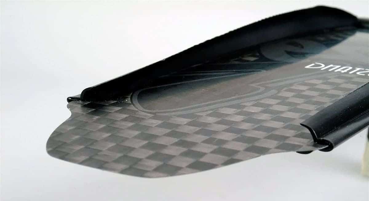 Hard carbon fins for professionals